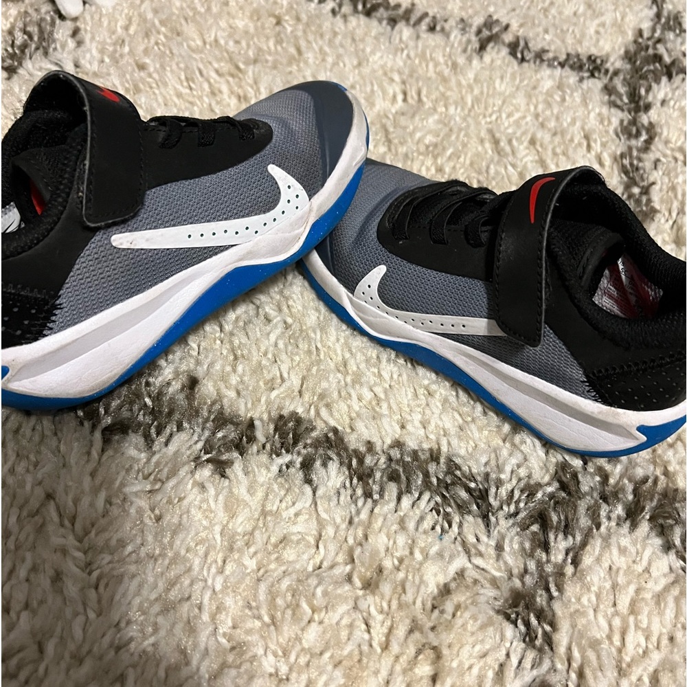 Boys Nikes 11.5